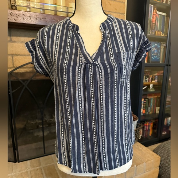 Sweet Wanderer Tops - Sweet Wanderer Boho Striped V-neck Blouse w/ Peek-a-boo Lace - Medium